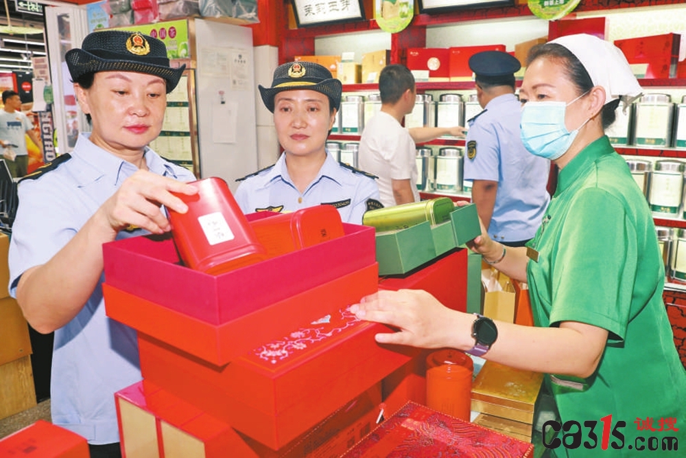 北京西城区市场监管局开展食品过度包装专项执法检查 