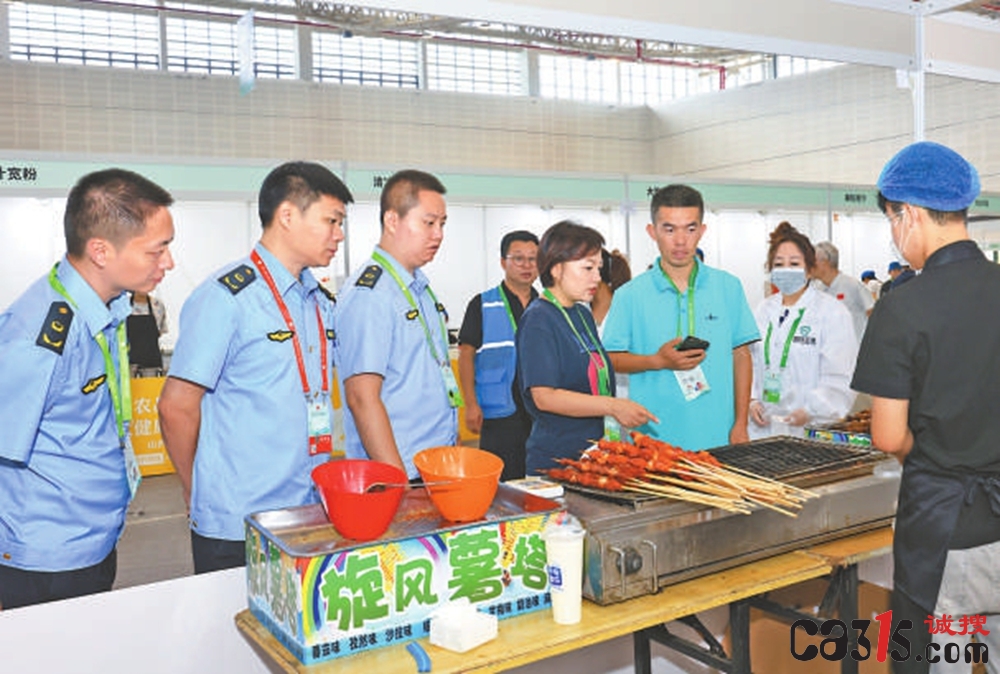 山西省市场监管部门保障文博会9万人次用餐安全  